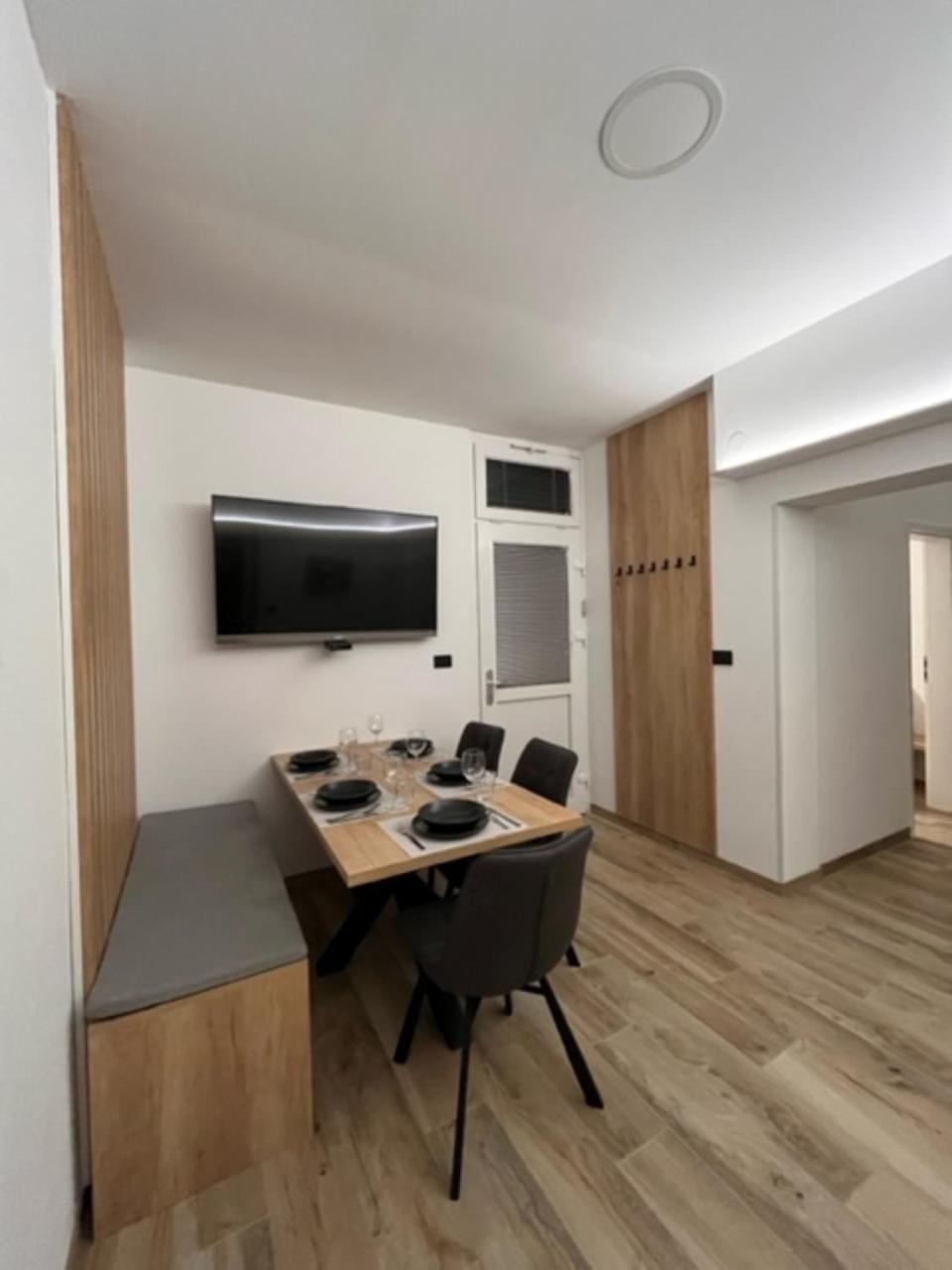 Apartma Nika Pobegi ภายนอก รูปภาพ