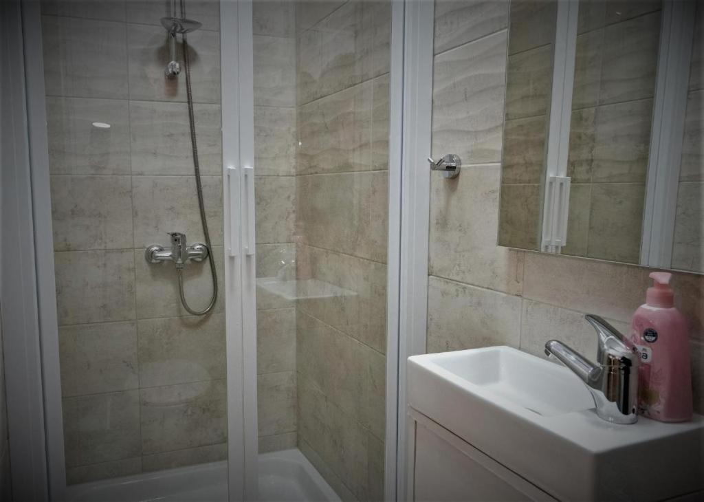 Apartma Nika Pobegi ภายนอก รูปภาพ